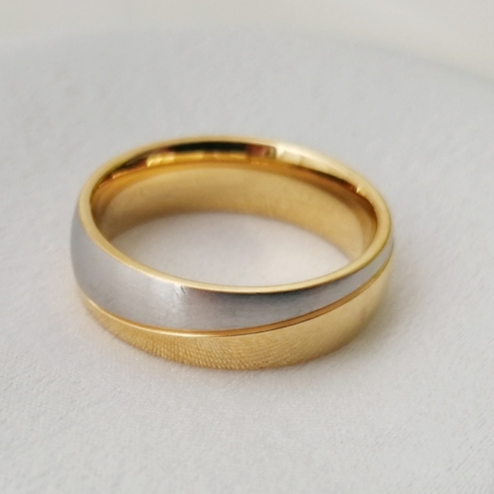 Size 8 Unisex ring wedding band 18k over stainless steel